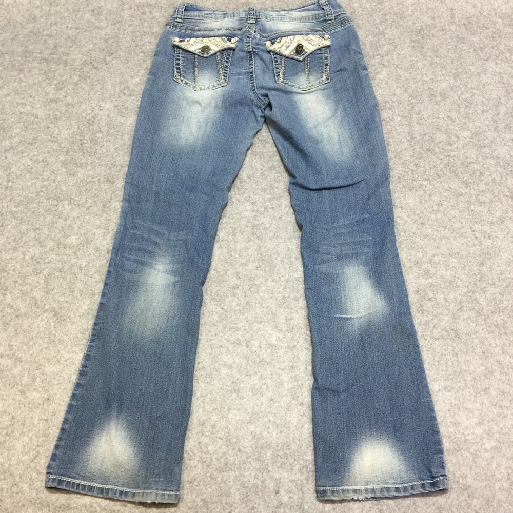 Bongo Womens Low Rise Flare Jeans Medium Wash Embellished Pockets Size 5 - Picture 3 of 8